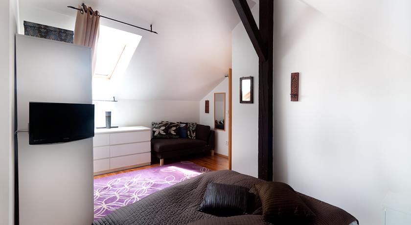 Apartment Italska Prague